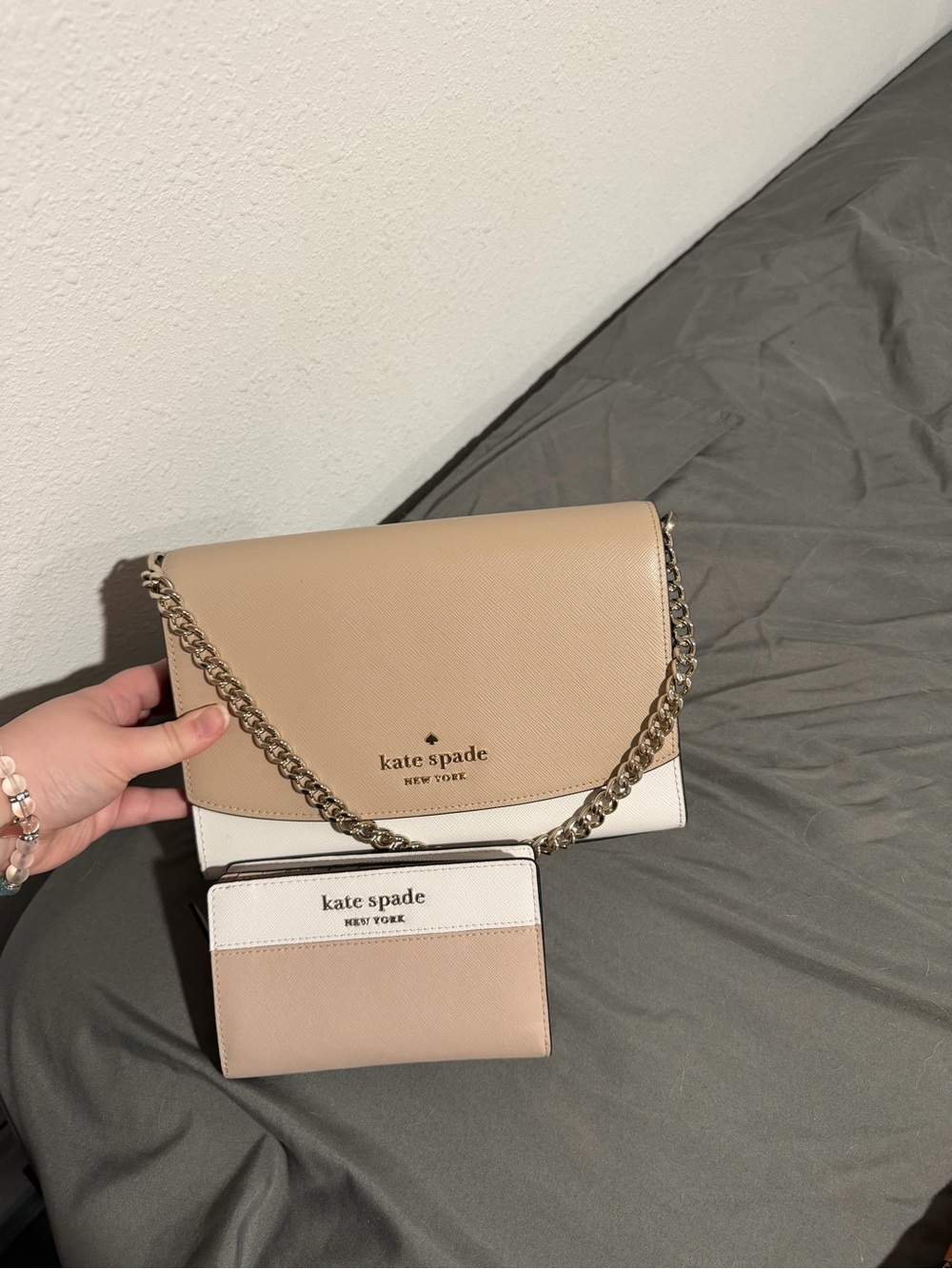 kate spade Two-Tone Beige and White Crossbody with Gold Chain